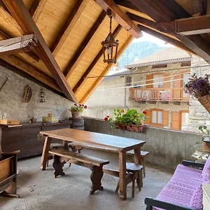 Casa Nel Centro Storico Di Casa vacanze Borno